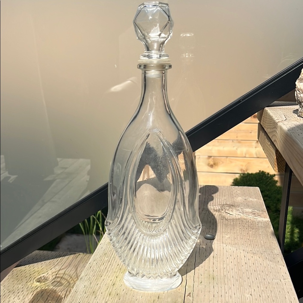 1960’s Elegant Clear Glass Decanter - Picture 1 of 6